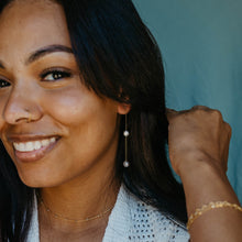 Load image into Gallery viewer, Sirena Earrings