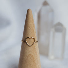 Load image into Gallery viewer, Amara Ring