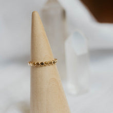 Load image into Gallery viewer, Glimmer Ring