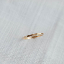 Load image into Gallery viewer, Hammered Ring