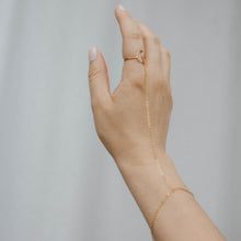 Load image into Gallery viewer, Selene Hand Chain