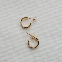 Load image into Gallery viewer, Stacked Hoops