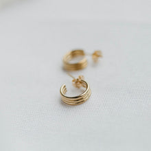 Load image into Gallery viewer, Stacked Hoops