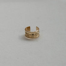 Load image into Gallery viewer, Floral Filigree Ear Cuff
