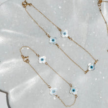 Load image into Gallery viewer, Clover Evil Eye Bracelet