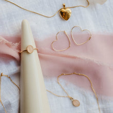 Load image into Gallery viewer, Lover Ring