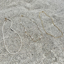 Load image into Gallery viewer, Isla