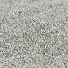 Load image into Gallery viewer, Isla