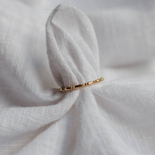 Load image into Gallery viewer, Circe Ring