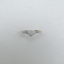 Load image into Gallery viewer, Heart Ring