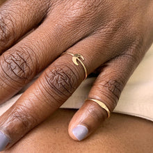 Load image into Gallery viewer, Luna Ring