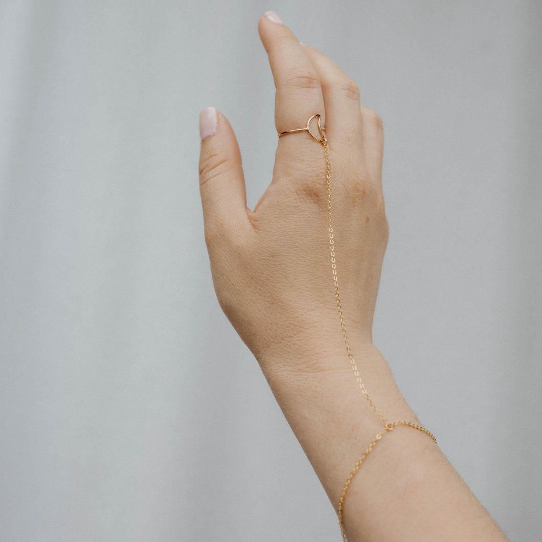 Selene Hand Chain