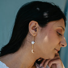 Load image into Gallery viewer, Neoma Earrings
