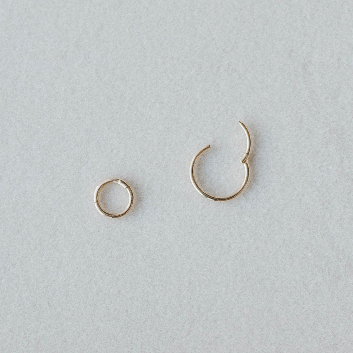 Charm Holder | Solid Gold – Rising